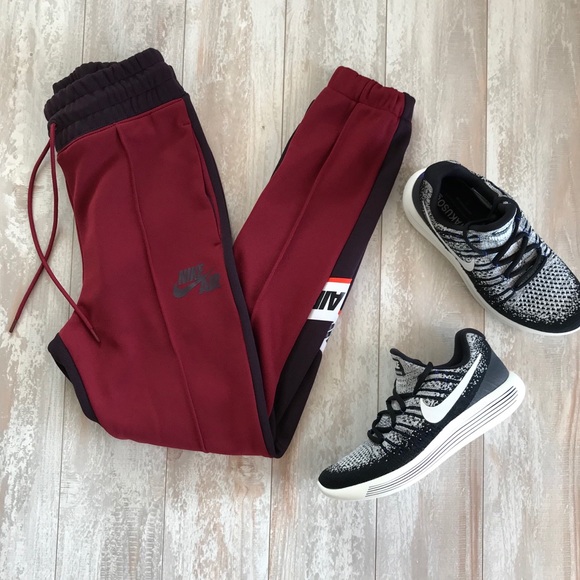 NWT鹿Nike color block track pants! - Picture 2 of 7